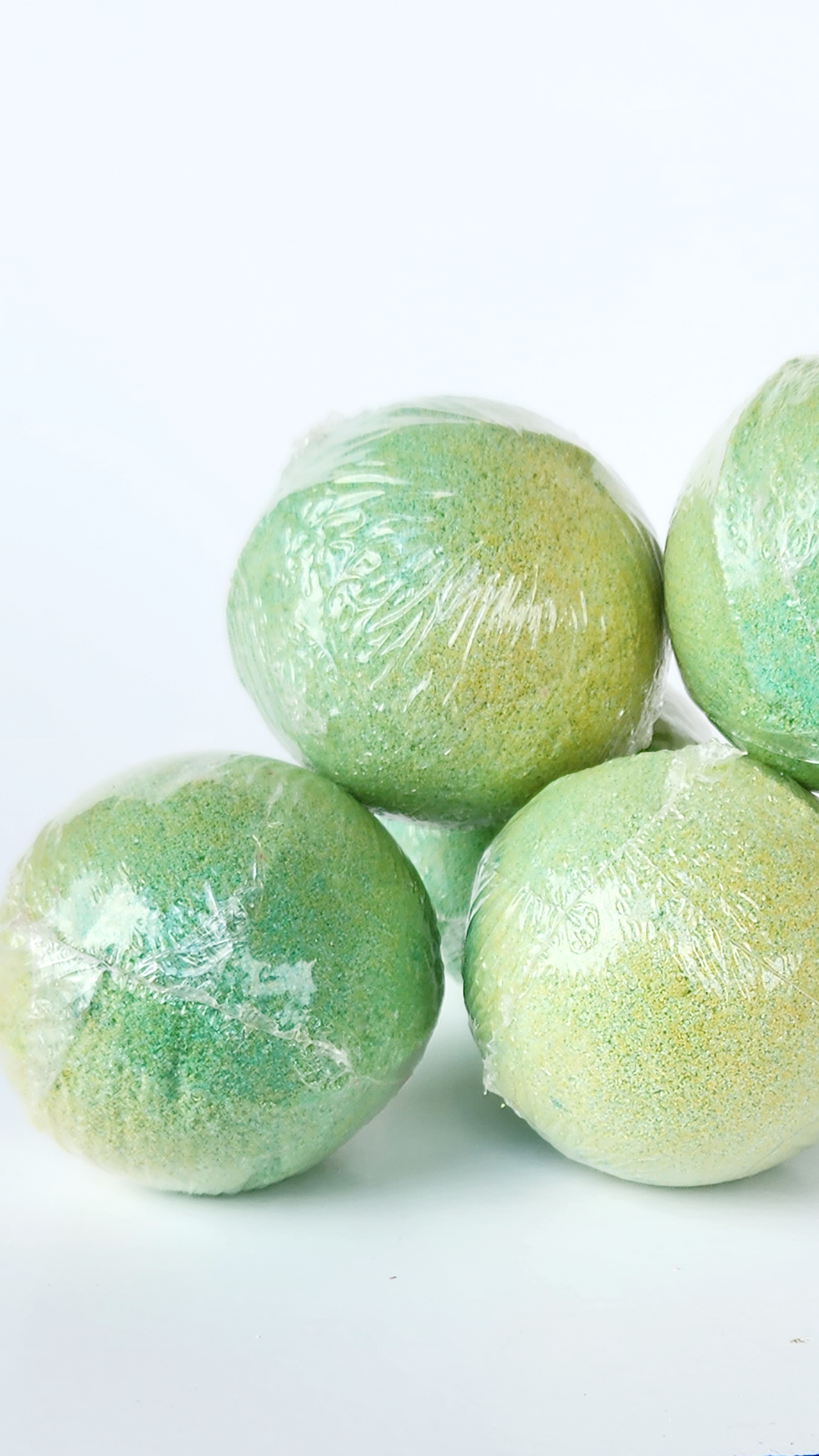 Coconut Lime Bath Bomb