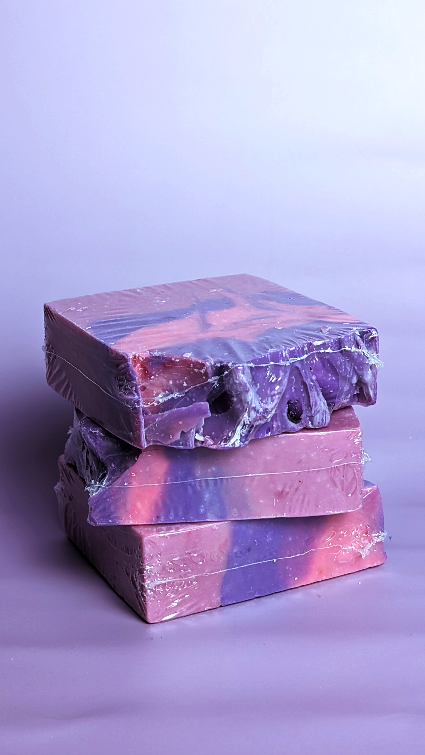 Black Violet & Saffron Soap